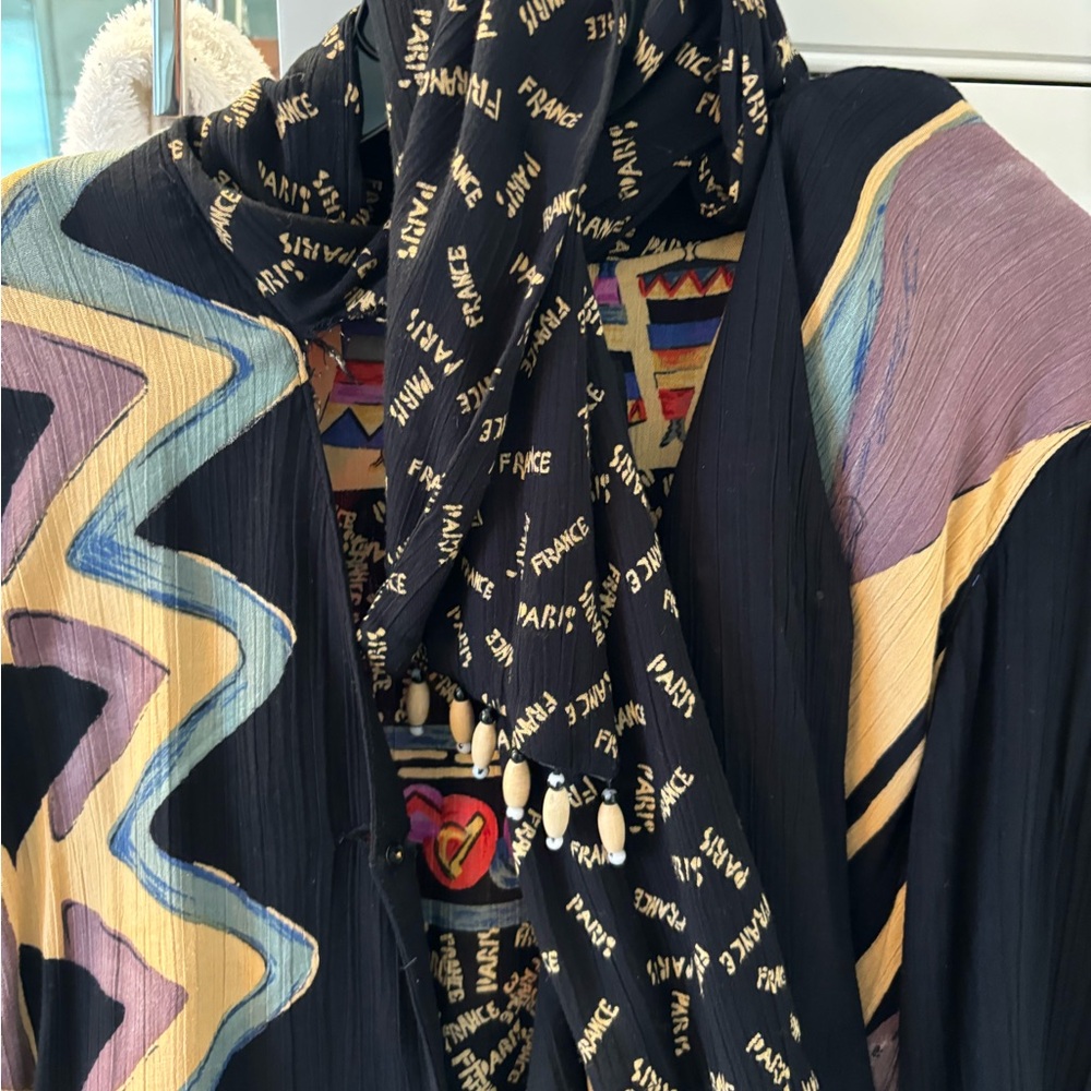 Charlotte Colorful Geometric Patterned Jacket - Picture 4 of 5